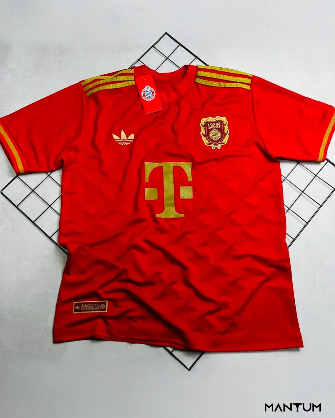 Camiseta Bayern de Munique Vermelha 2025 - Comemorativa 125 Anos - Versão Torcedor