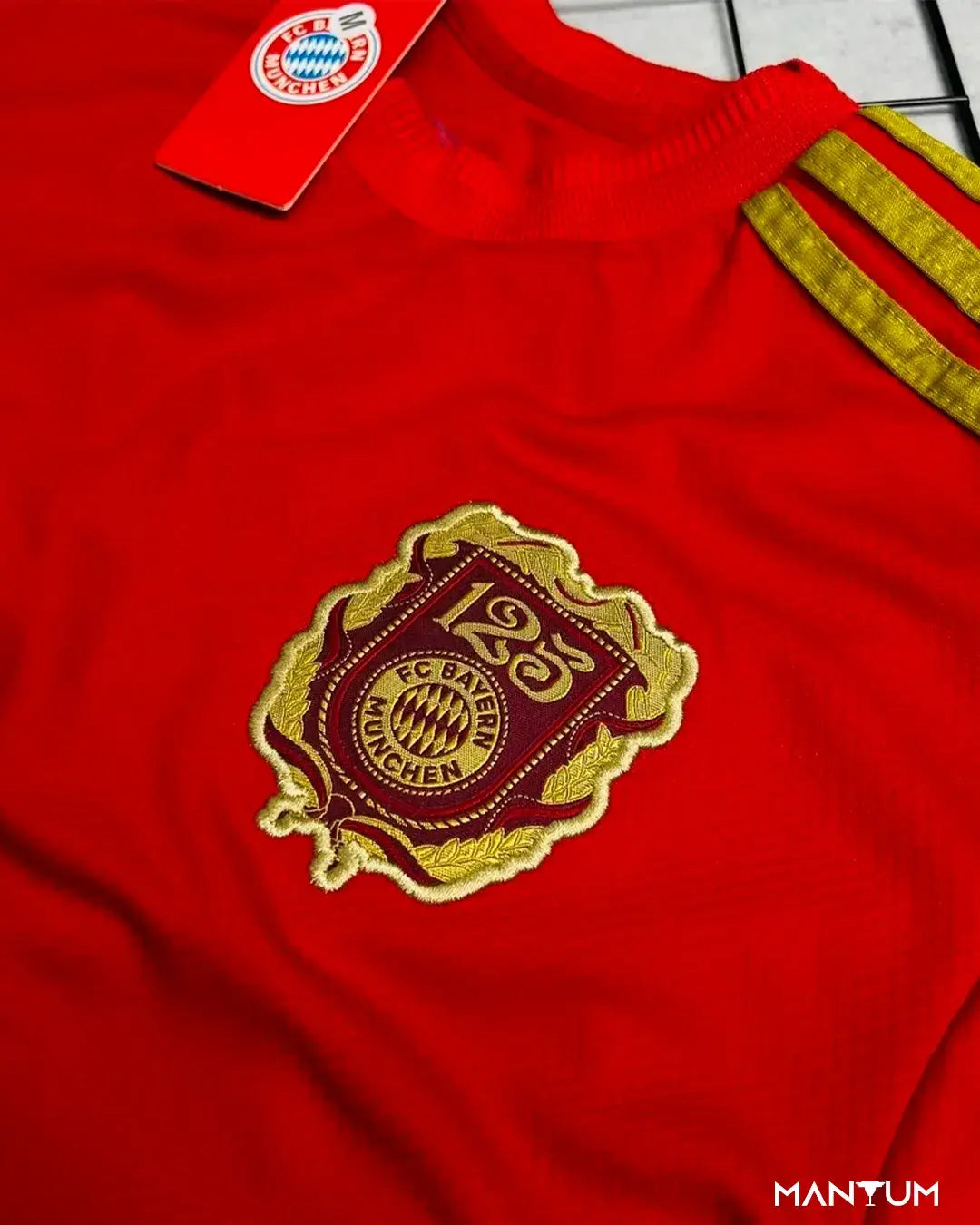 Camiseta Bayern de Munique Vermelha 2025 - Comemorativa 125 Anos - Versão Torcedor