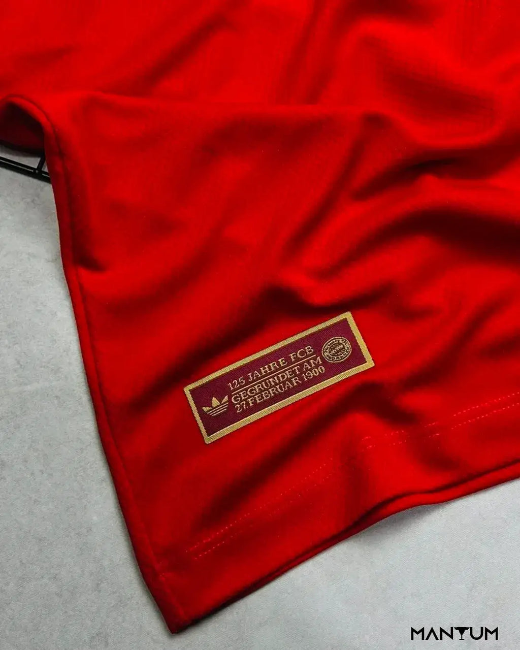 Camiseta Bayern de Munique Vermelha 2025 - Comemorativa 125 Anos - Versão Torcedor